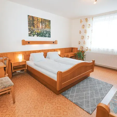 Bauer * Grafenschlag